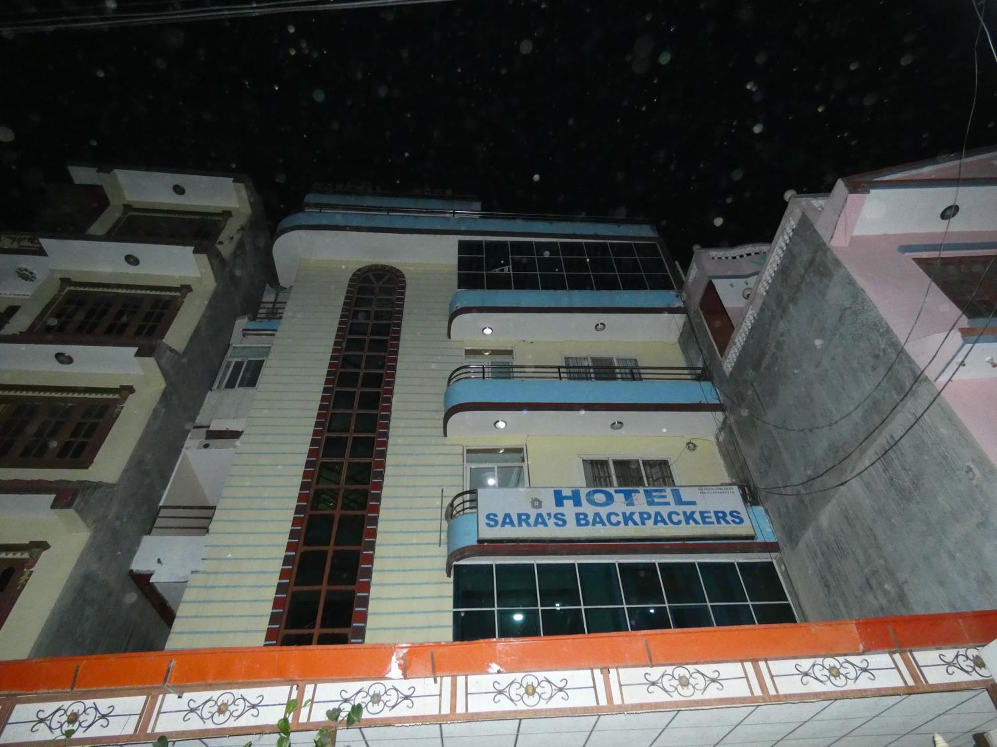 Sara'S Backpackers Hotel Kathmandu Exterior photo